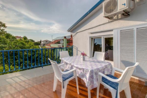 Отель Apartment Malvina  Мали Лошинь
